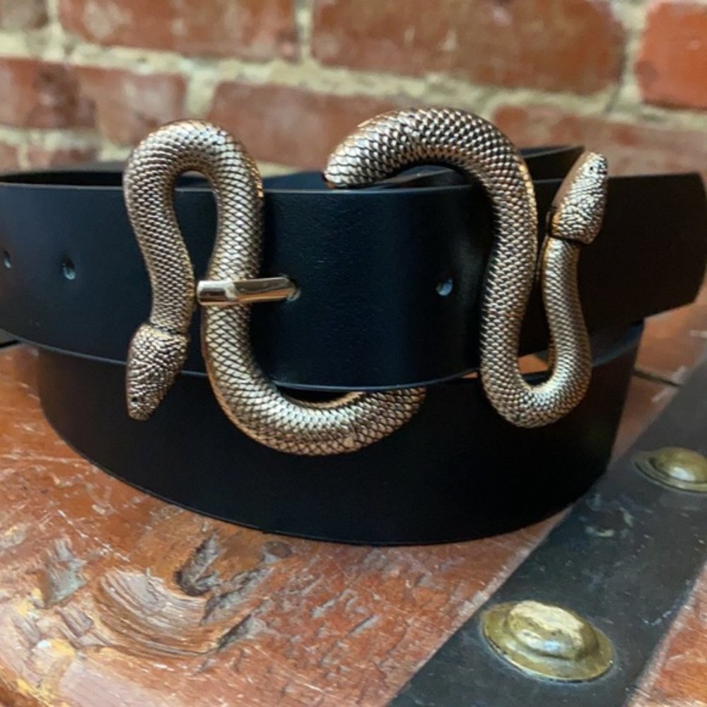 🚨LAST ONE!🚨  Python Snake 1.25" Belt - Picture 4 of 6